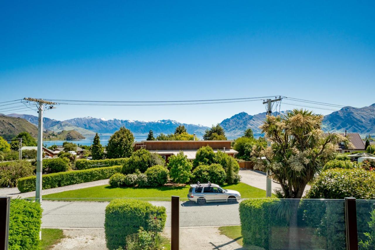 Views On Parry - Lake Hawea Holiday Home Zewnętrze zdjęcie