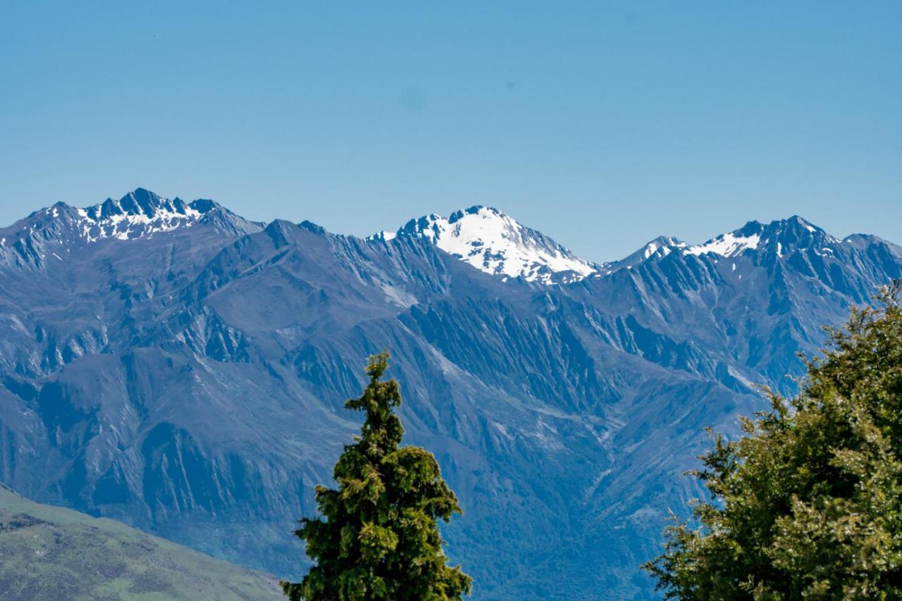 Views On Parry - Lake Hawea Holiday Home Zewnętrze zdjęcie